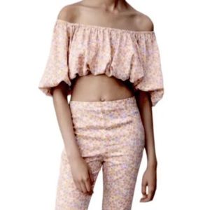 Zara Multicolored Floral Balloon Crop Top Size Medium
